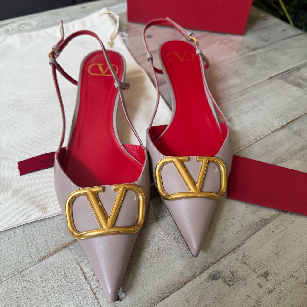 Valentino VLOGO 💫 Slingback Kitten Heels